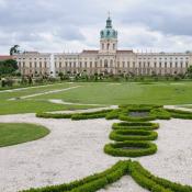 Intensiv gepflegter Bereich am Schloss Charlottenburg. © N. A. Klöhn